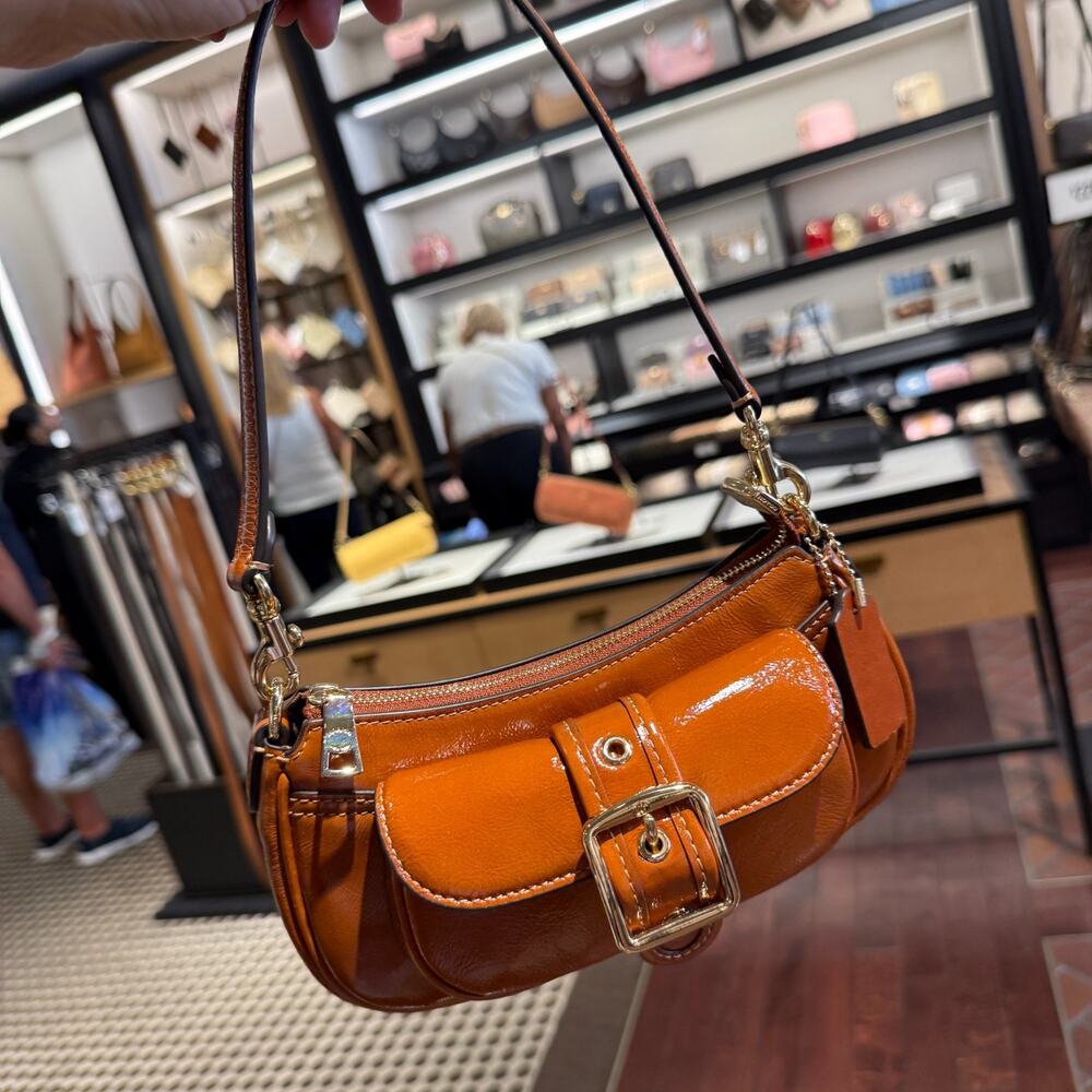 Coach Outlet Ashton Mini Shoulder Bag CDB19 Gold/Cinnamon